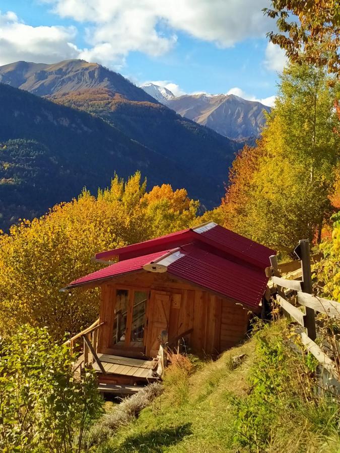 Les Toits Rouges - Le Luxe De La Simplicite Au Bout Du Sentier Bed & Breakfast Saint-Etienne-de-Tinee Luaran gambar