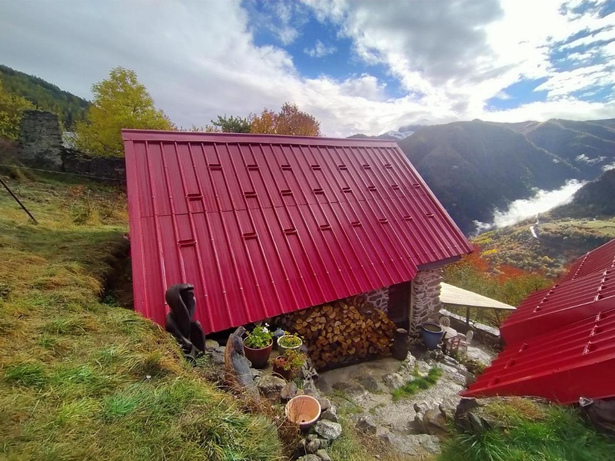 Les Toits Rouges - Le Luxe De La Simplicite Au Bout Du Sentier Bed & Breakfast Saint-Etienne-de-Tinee Luaran gambar