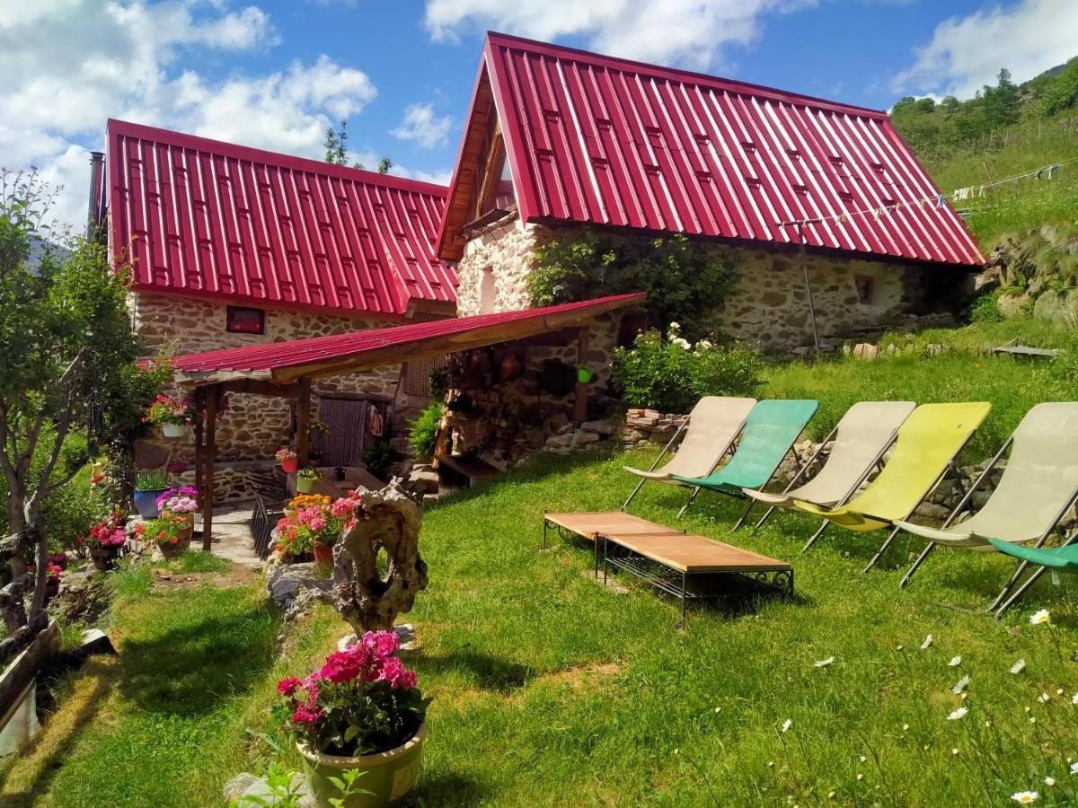 Les Toits Rouges - Le Luxe De La Simplicite Au Bout Du Sentier Bed & Breakfast Saint-Etienne-de-Tinee Luaran gambar